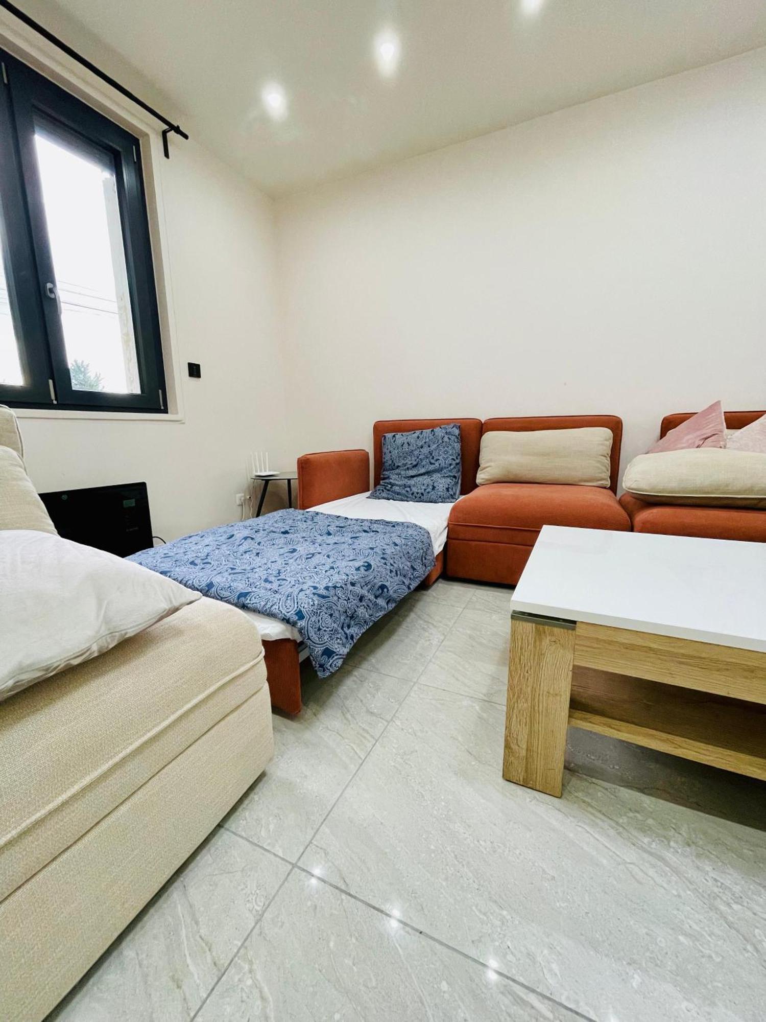 Stylish, Calm And Green Home Stay Saint-Fargeau-Ponthierry Esterno foto